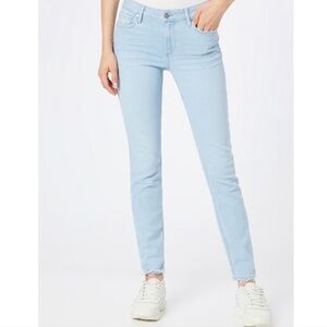 PAIGE Light Wash Skinny Jeans Stretch Quiet Luxury Minimalist Sz 26